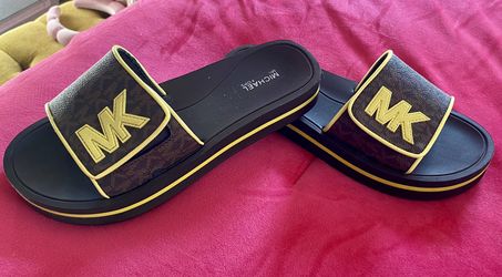 Michael Kors Slides