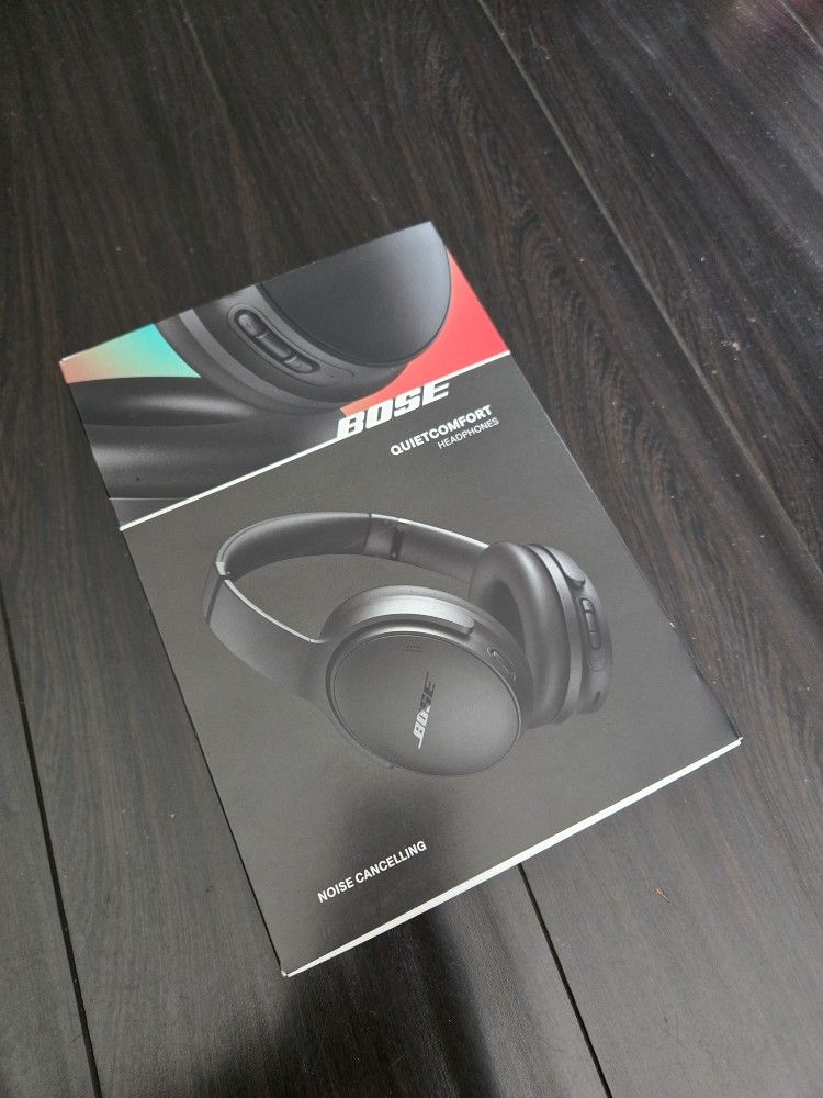 Bose QuietComfort Bluetooth Headphones, Wireless Headphones, Over Ear Noise Cancelling Headphones with Mic