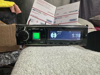 Alpine CD Player with Amplifier