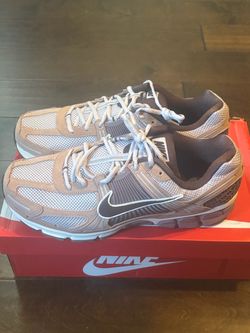 Nike Vomero 5