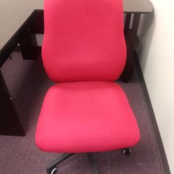 Red Upholstered Computer Chair 