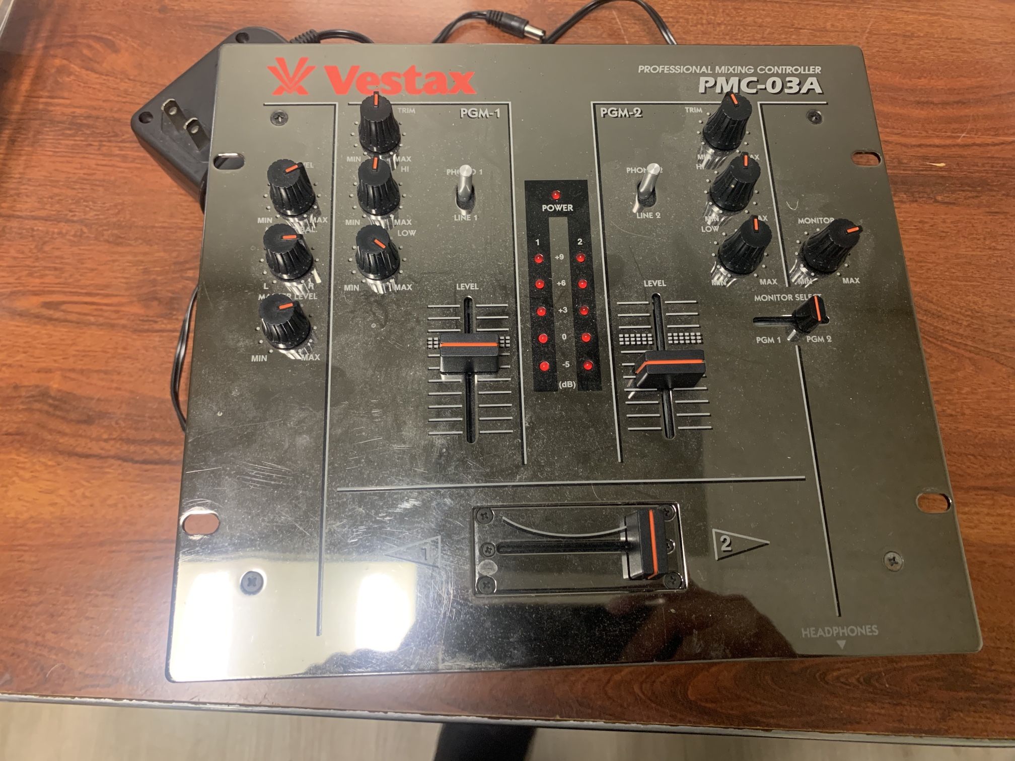 DJ MIXER VESTAX PMC-03A
