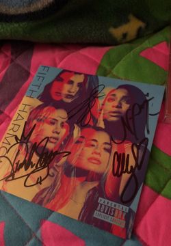 FIFTH HARMONY BY FIFTH HARMONY SIGNED BOOKLET + Brand New Album