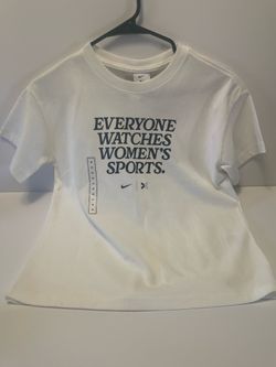 Nike Aja Youth Medium Tee WNBA