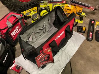 Husky 18 in tool bag