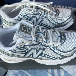 New in box New Balance 740  