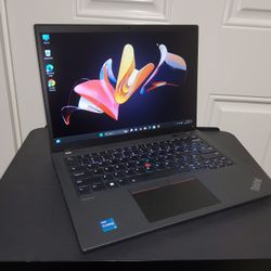 Lenovo ThinkPad T14 G3 14.1 Six-Core i5-1235U 1.3GHz 16GB 256GB Win11