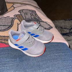 Toddler Adidas Size 7 Tennis Shoes
