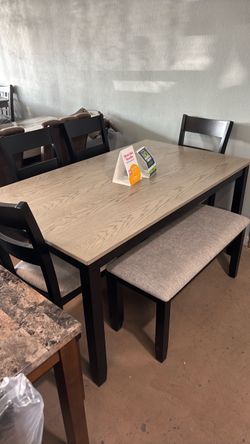Dining set