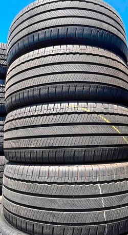 235/45/18 Michelin Selling a set of 4 tires in excellent condition 🫡