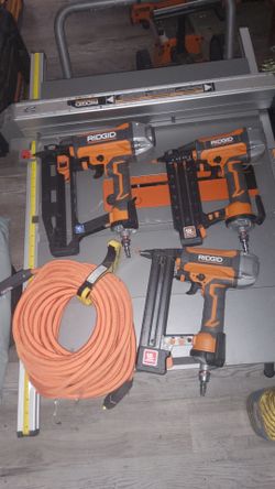 RIDGID Pneumatic Trim Nailer Set + Kobalt 26-Gallon Compressor + Lay-Flat Hose