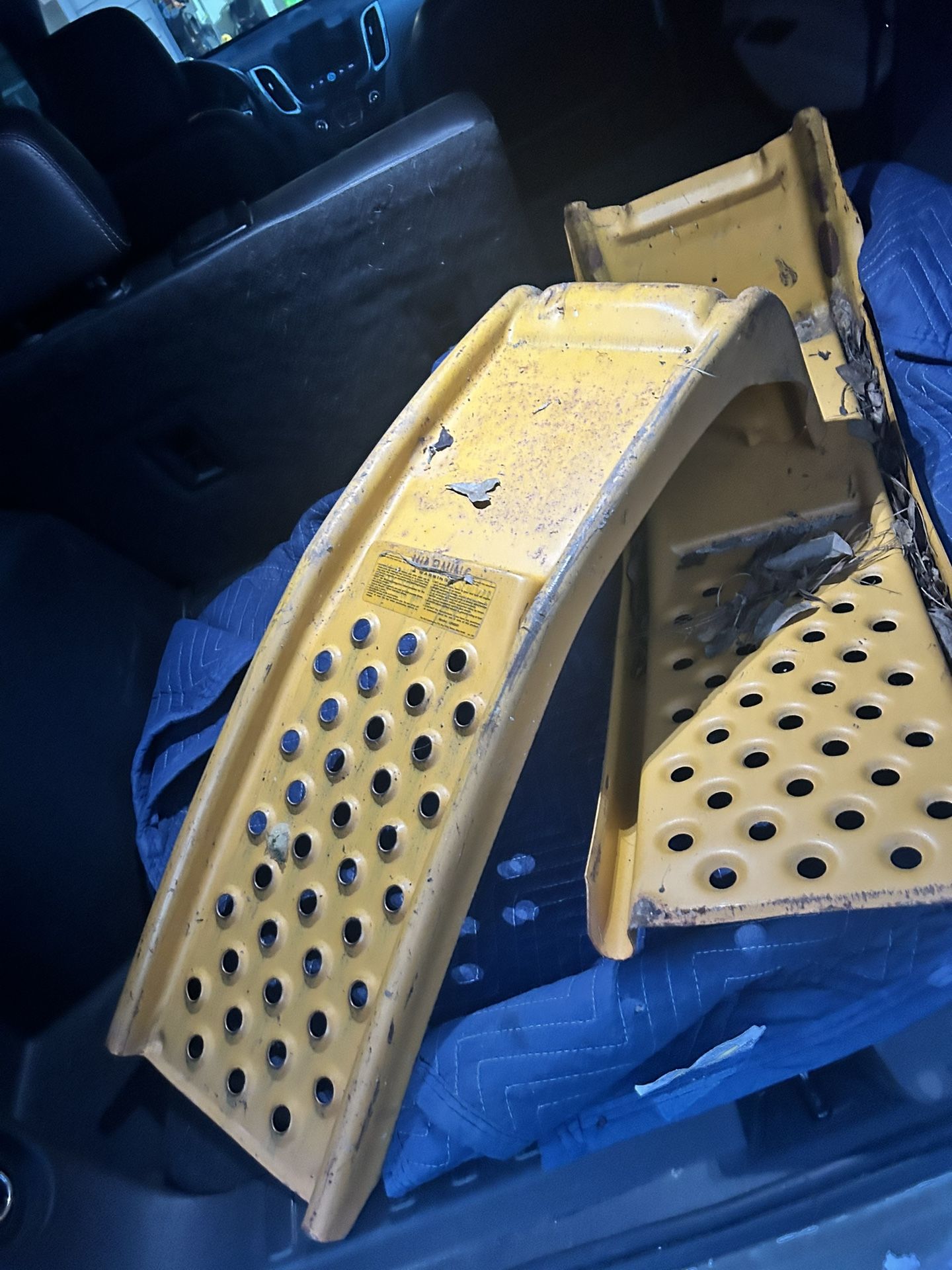 2 Drive Up Metal Ramps