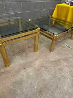 Set coffee and end tables