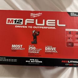 Milwaukee M12 1/2 Inch Impact Wrench 2555-22