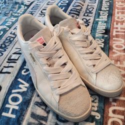 NWT PUMA STAPLE SUEDE DRAGON SNEAKERS