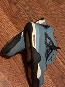 Travis Scott “Cactus Jack”  retro Jordan’s