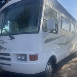 2005 National RV Sea Breeze Series M-1321