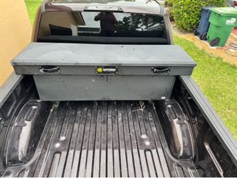 Truck Crossover Tool Box