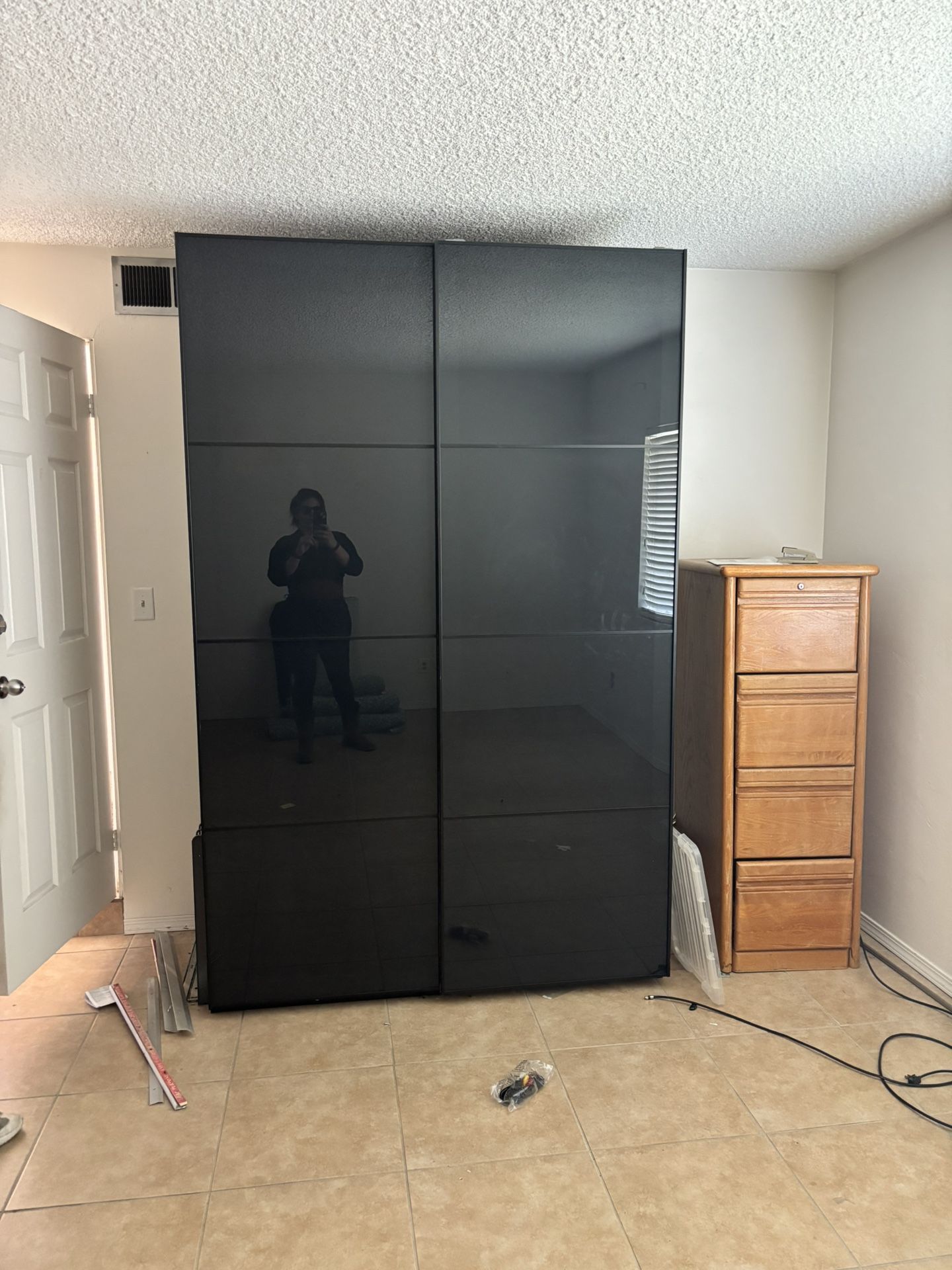 Sliding Door Clóset/Organizer