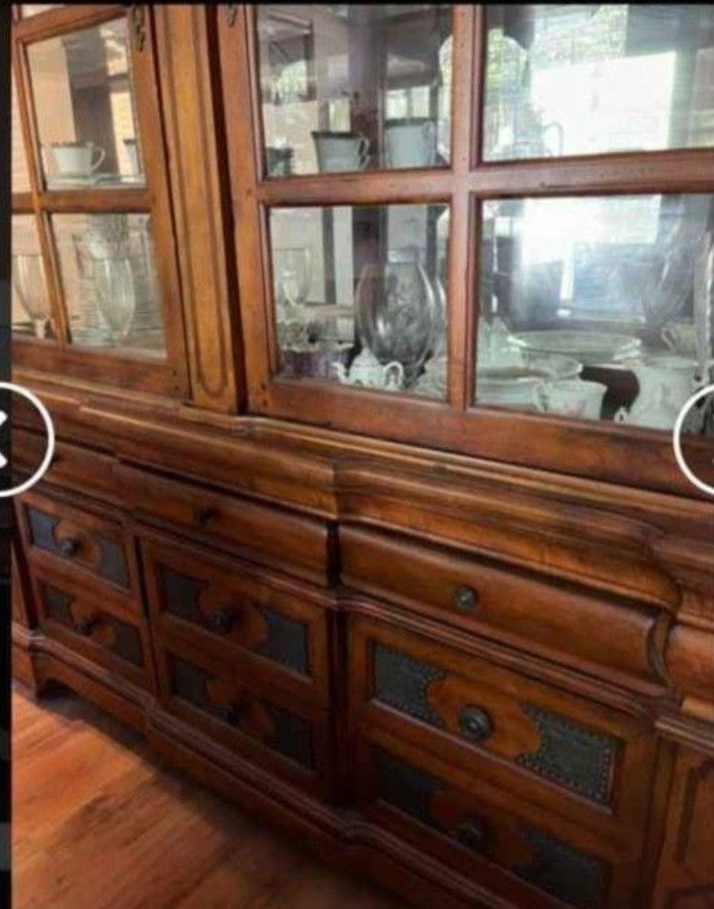China Cabinet ( Top & Bottom)