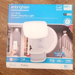 Brand New enbrighten
50% ofnet profits donatedtocharity
energn ENERGYSTAR
LED Wi-Fi Smart Security Light
Wi-Fi
ALL-WEATHER PESRATED
