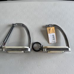 Set of 2 BRAND NEW Centaur Fillis Peacock Stirrup Irons