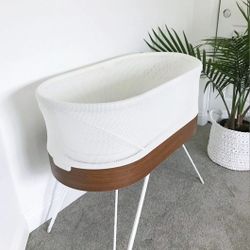 Used Happiest Baby Snoo Smart Sleeper Bassinet