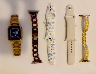 40 MM APPLE WATCH SE3 + BANDS