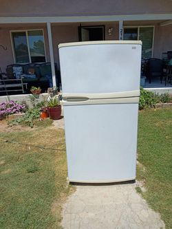 Kenmore refrigerator 6.5 cu ft
