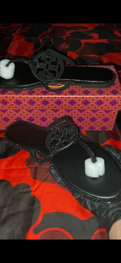 Rhyme stone Tory Burch size 8-9 women’s