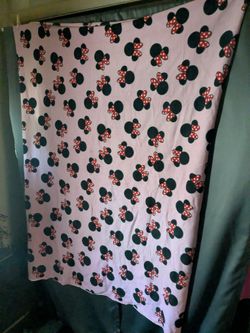 Throw blanket