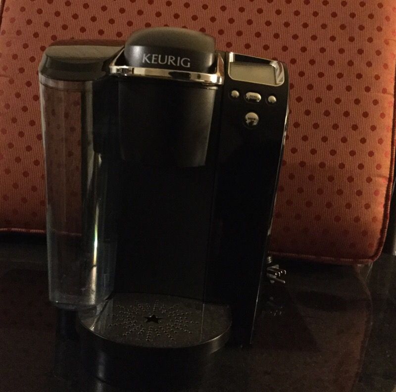 Keurig B70 Platinum K-Cup Coffee Maker Black And Silver