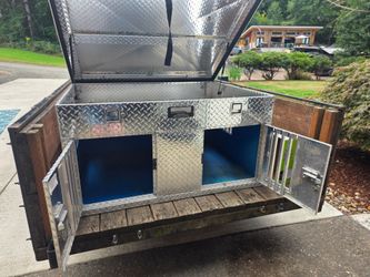 Owen's Diamond plate truck kennel
