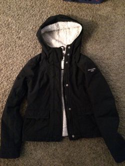 Kids Ambercrombie Jacket Size XL in kids