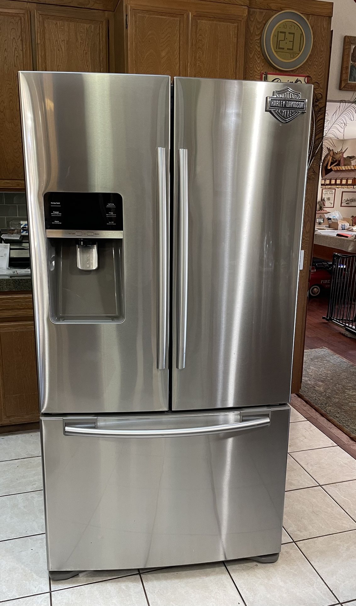 28.5’ French Door Refrigerator With 2 Ice Makers for Sale in Lakeside, CA OfferUp