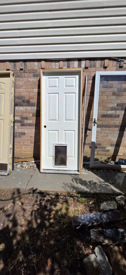 32x80 solid back doogy door. Framed ready to.install.