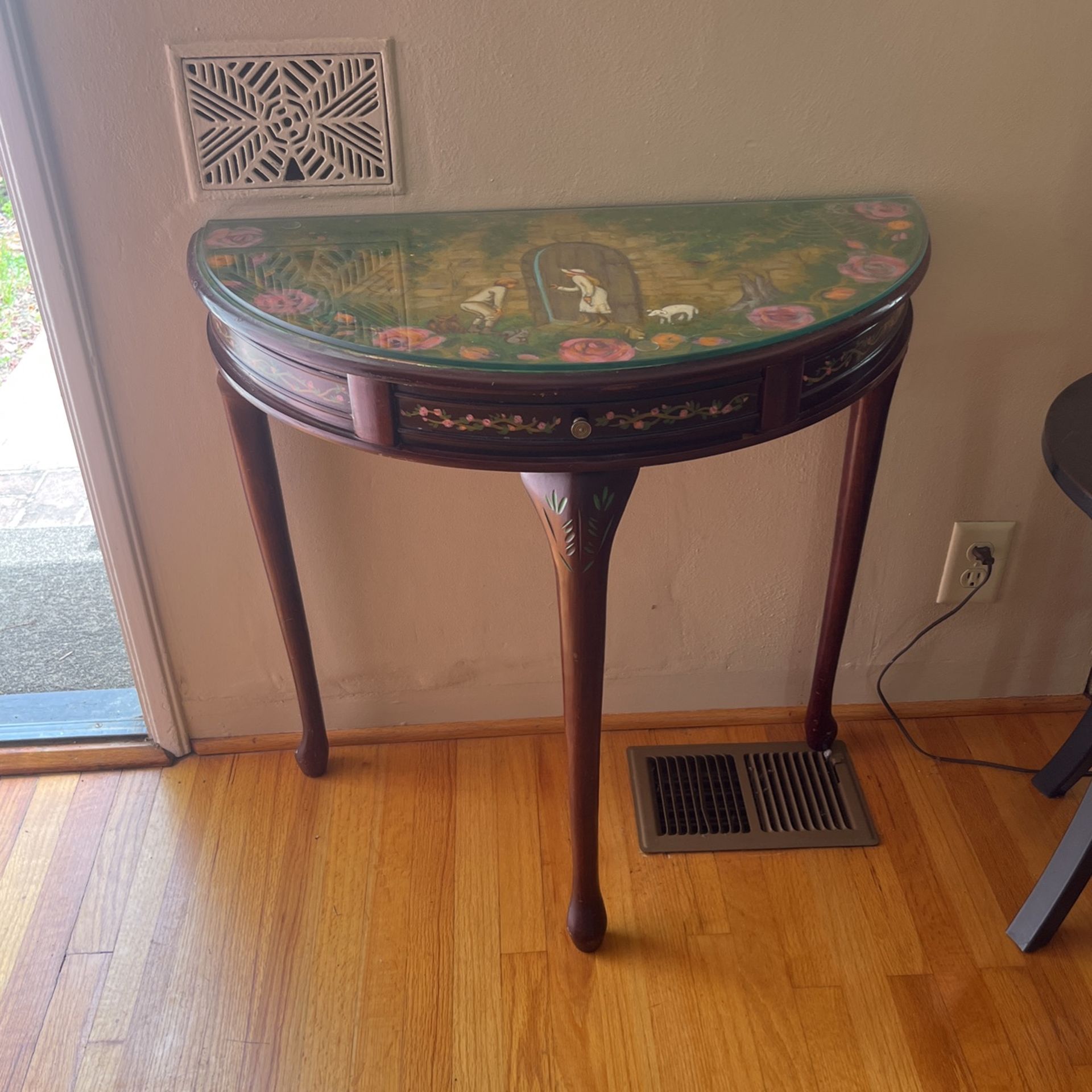 half Table, Unique Decoration 