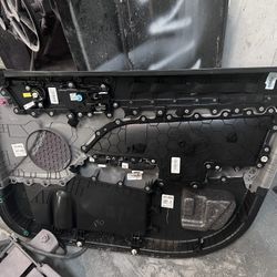 2017-2018 Hyundai Elantra Door Internal Part