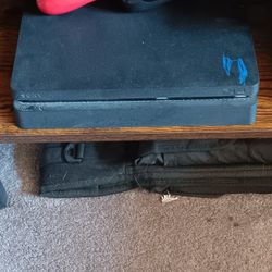 PS4 Slim