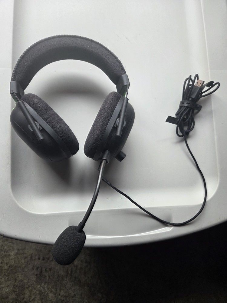 Razer BlackShark Gaming Headset Like New