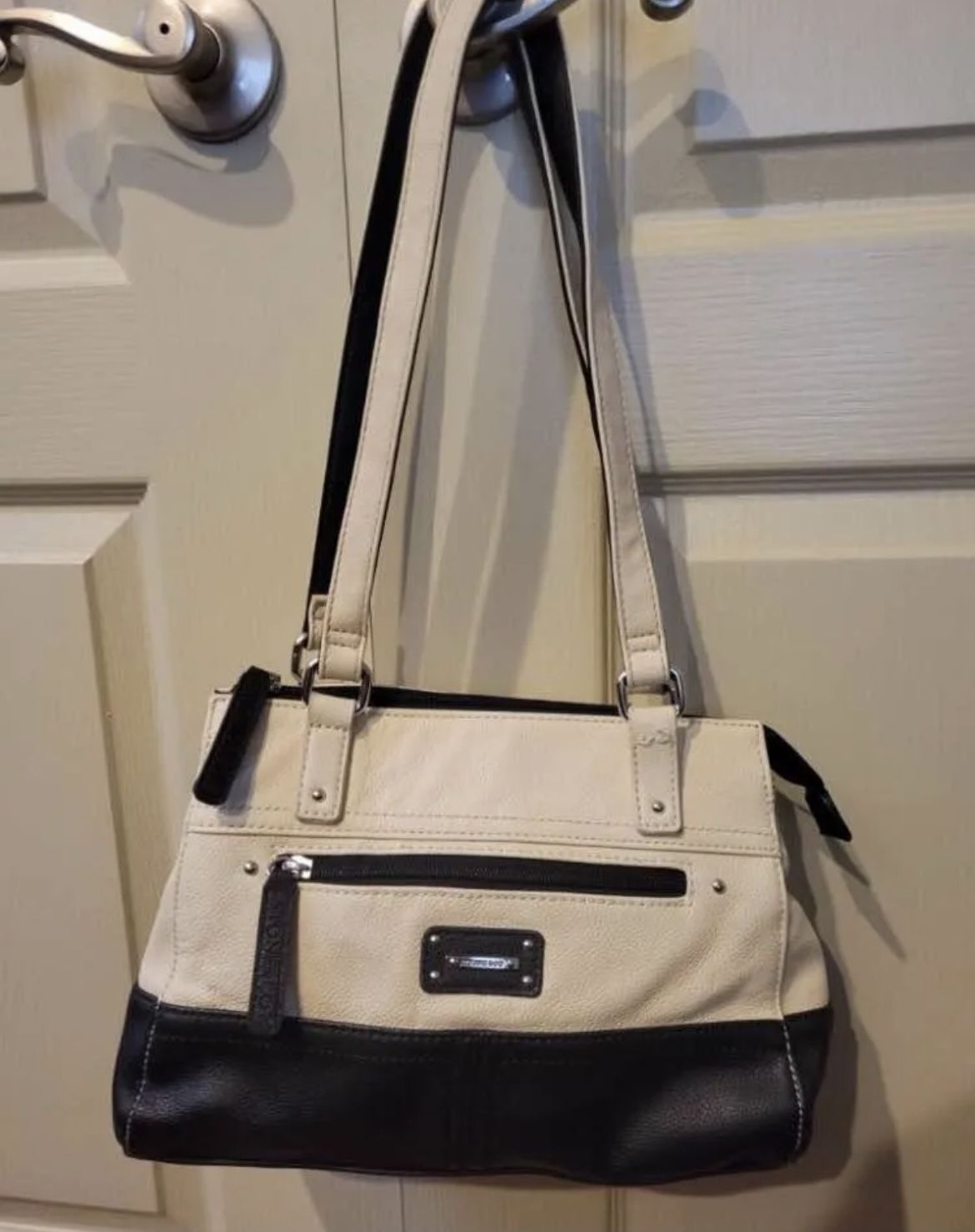 STONE & CO by STONE MOUNTAIN Leather Black and White Colorblock Shoulder Purse