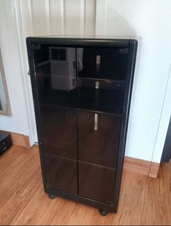 Stereo cabinet