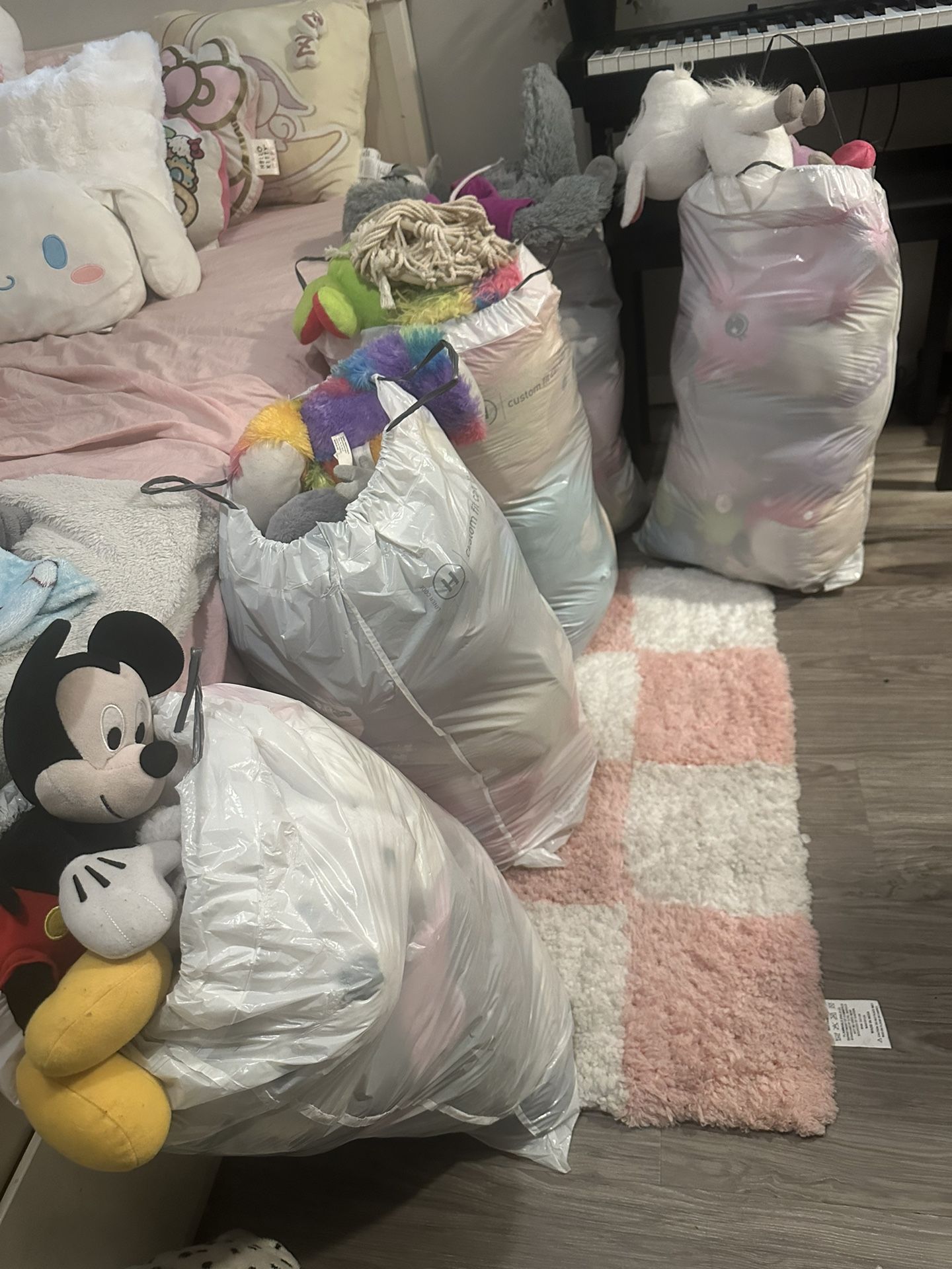 Over 50+ plushies 🧸all sizes colors for $30