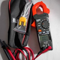 CL220
Digital Clamp Meter, AC Auto-Ranging 400 Amp with Temp