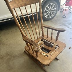 Wooden Rocking Chair 