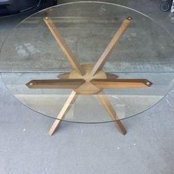 Round Dining Table 48 in