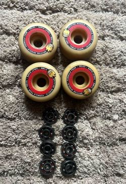 Barley used Skateboard parts