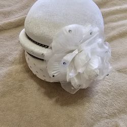 Off White Church Hat With Flower Detail 