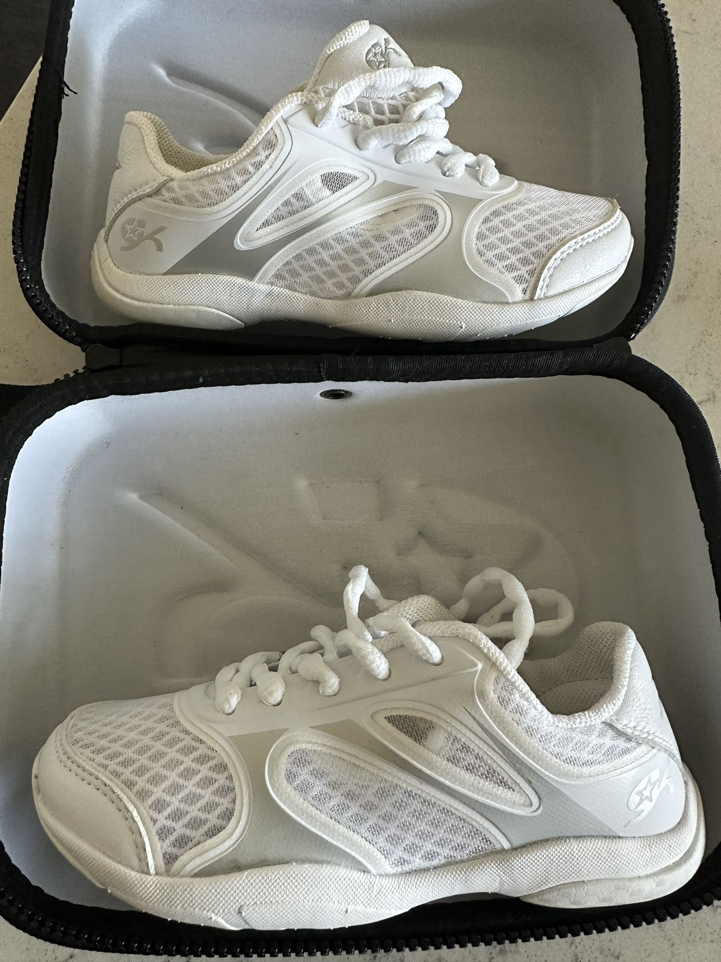 Gk spotlight shop cheer shoe