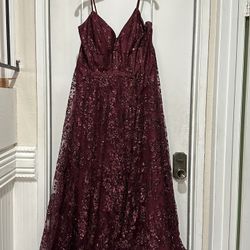 Dress/ Gown (prom)-size 18 